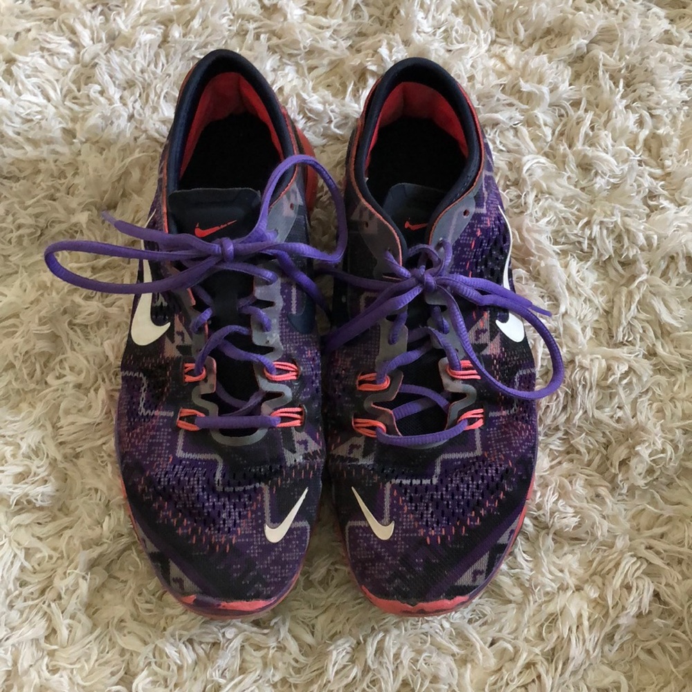 Nike Sneakers Size 9